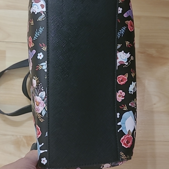 Loungefly Alice in Wonderland bag - Picture 7 of 10